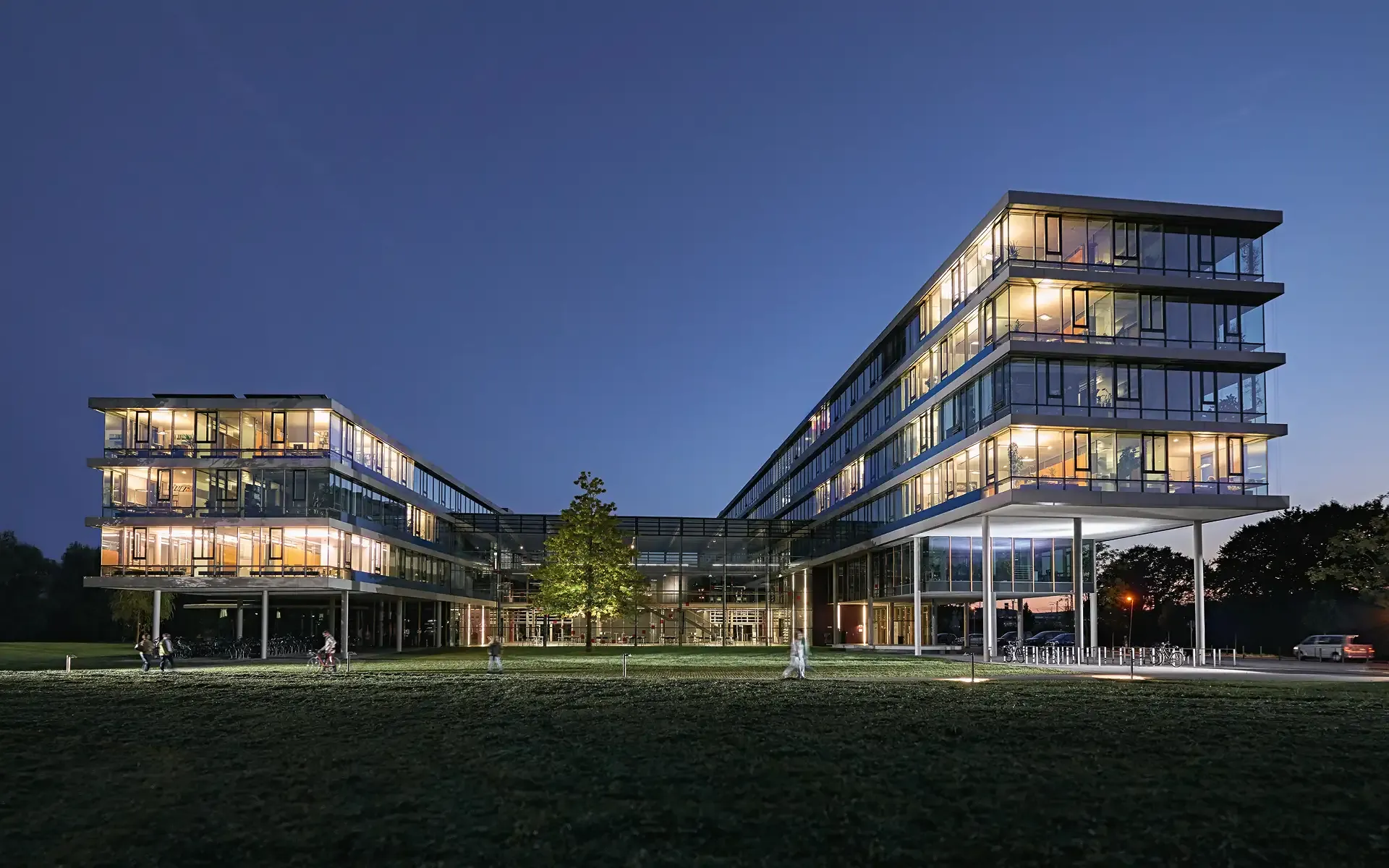 Partnerschaft BlueRange und Theben für kabellose Lösungen